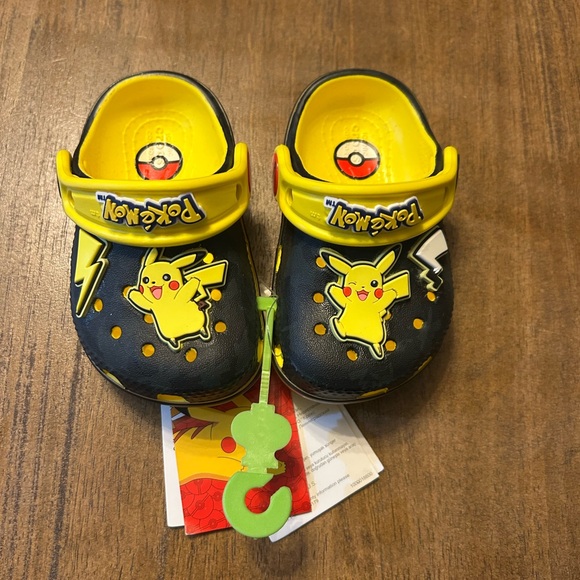 CROCS Other - CROCS Pokemon Pikachu Classic Toddler Kid’s Clog Shoes C4 NWT
